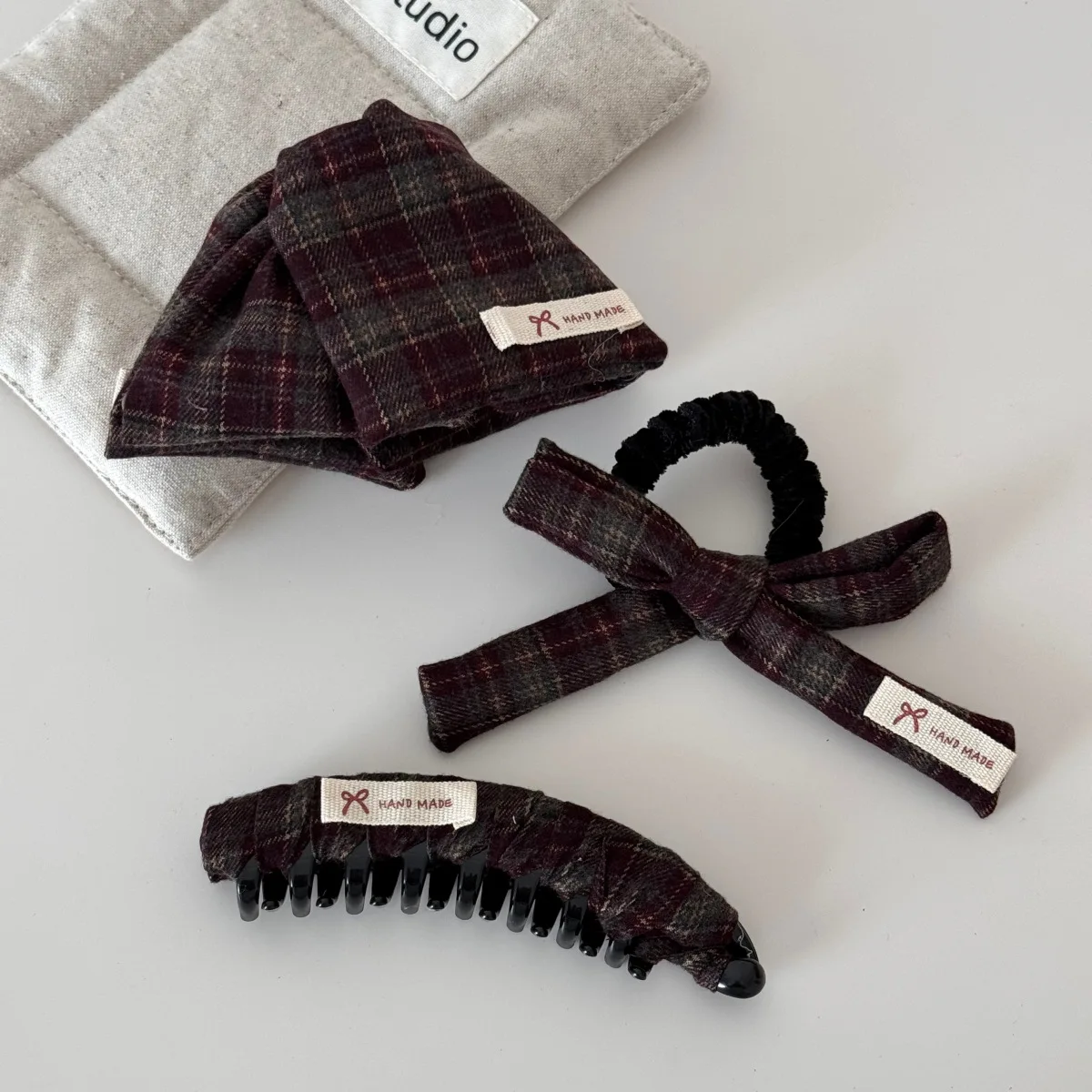 Hair Claw Clip Plaid Bow Fabric Applique Triangle Non Slip Strong Grip Sweet Daily Hair Accessories for Women Autumn Winter