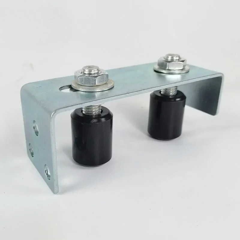 

Sliding gate upper guide roller bracket with nylon rollers diameter 30mm,length 40mm,door guide roller with M14X68 screw.