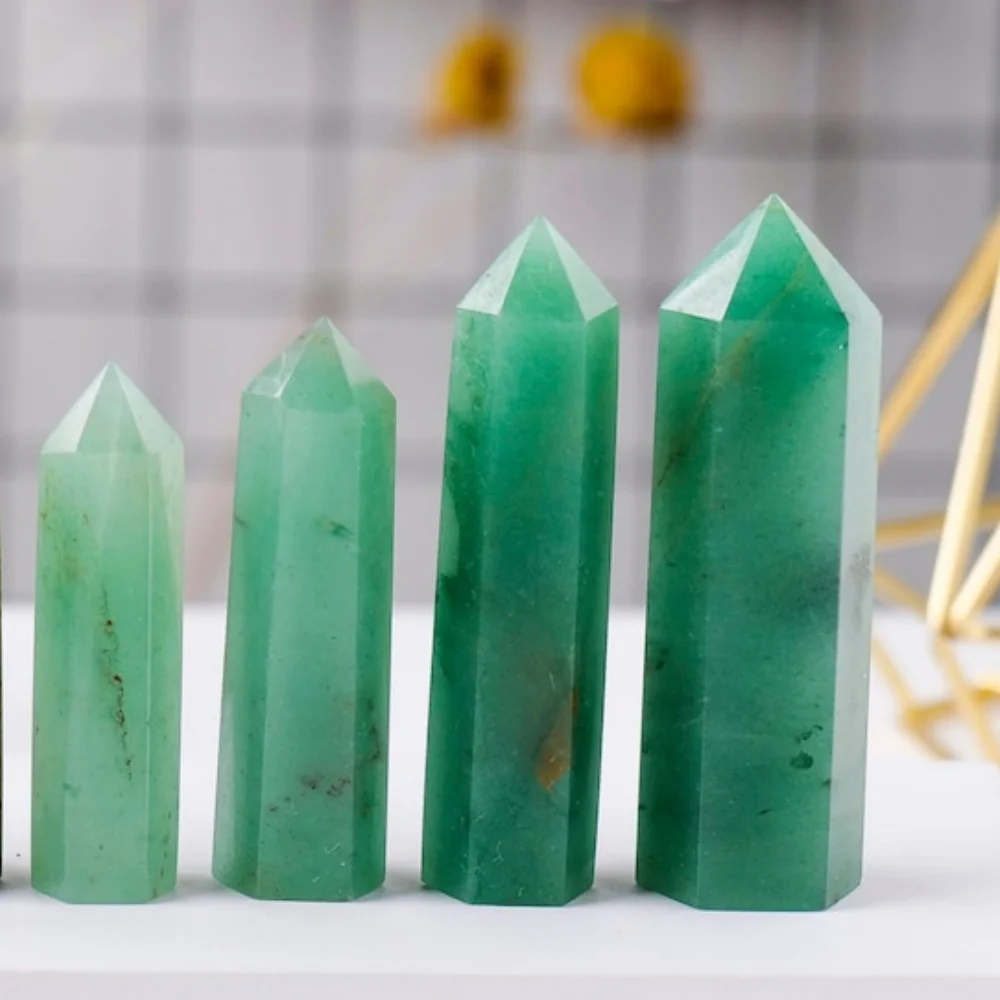 Tour à pointe de cristal d'aventurine verte naturelle, obélisque de guérison, tour de méditation, décor pour son cadeau/cadeau d'anniversaire, décoration de maison