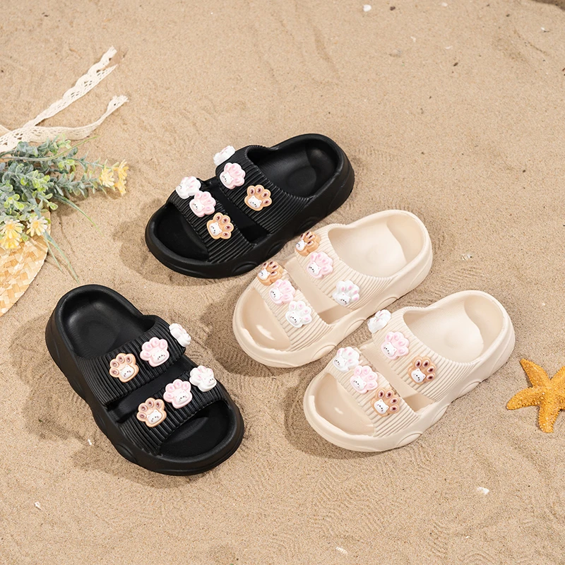 

Детские тапочки, милая нескользящая обувь для ванной комнаты для девочек, милая модная домашняя обувь, новинка 2026, модная детская пляжная обувь на мягкой подошве