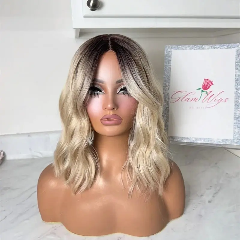 

Женский парик Ombre Blonde Синтетический HD Парик фронта шнурка 14-дюймовый короткий волнистый боб Натуральные предварительно выщипанные волосы 13x4 Парики со средней частью