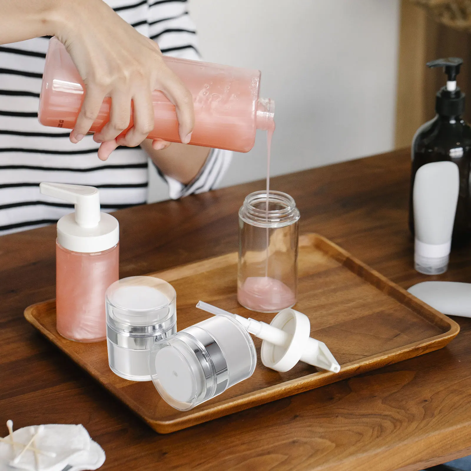 

2Pcs Travel Toiletry Bottles Airless Pump Lotion Containers Refillable Small Jars Pump Cream Jar Travel Containers