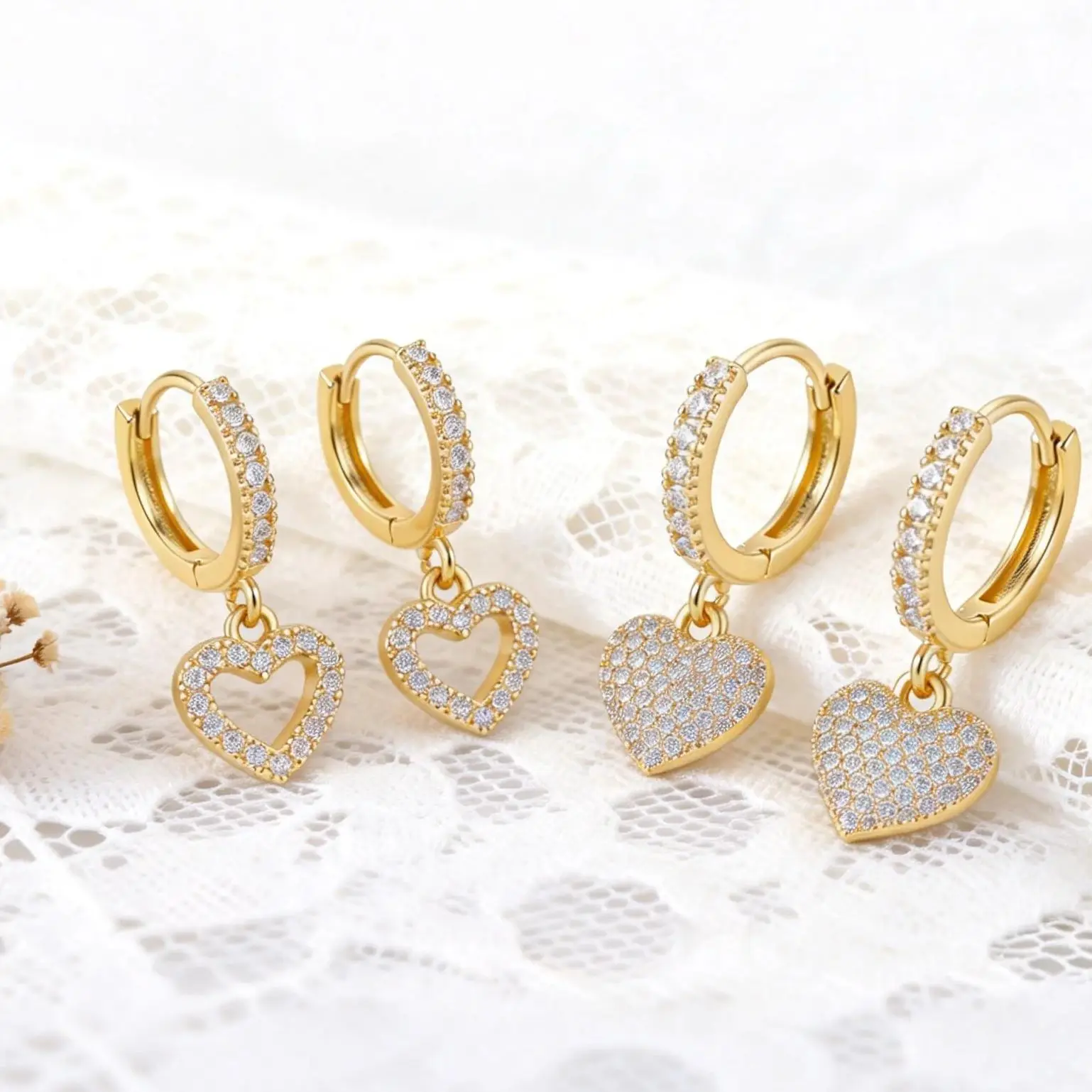 Retro Heart-Shaped Zircon Earrings Love Heart Ear Hoops Earrings for Women Charm Jewelry Gift