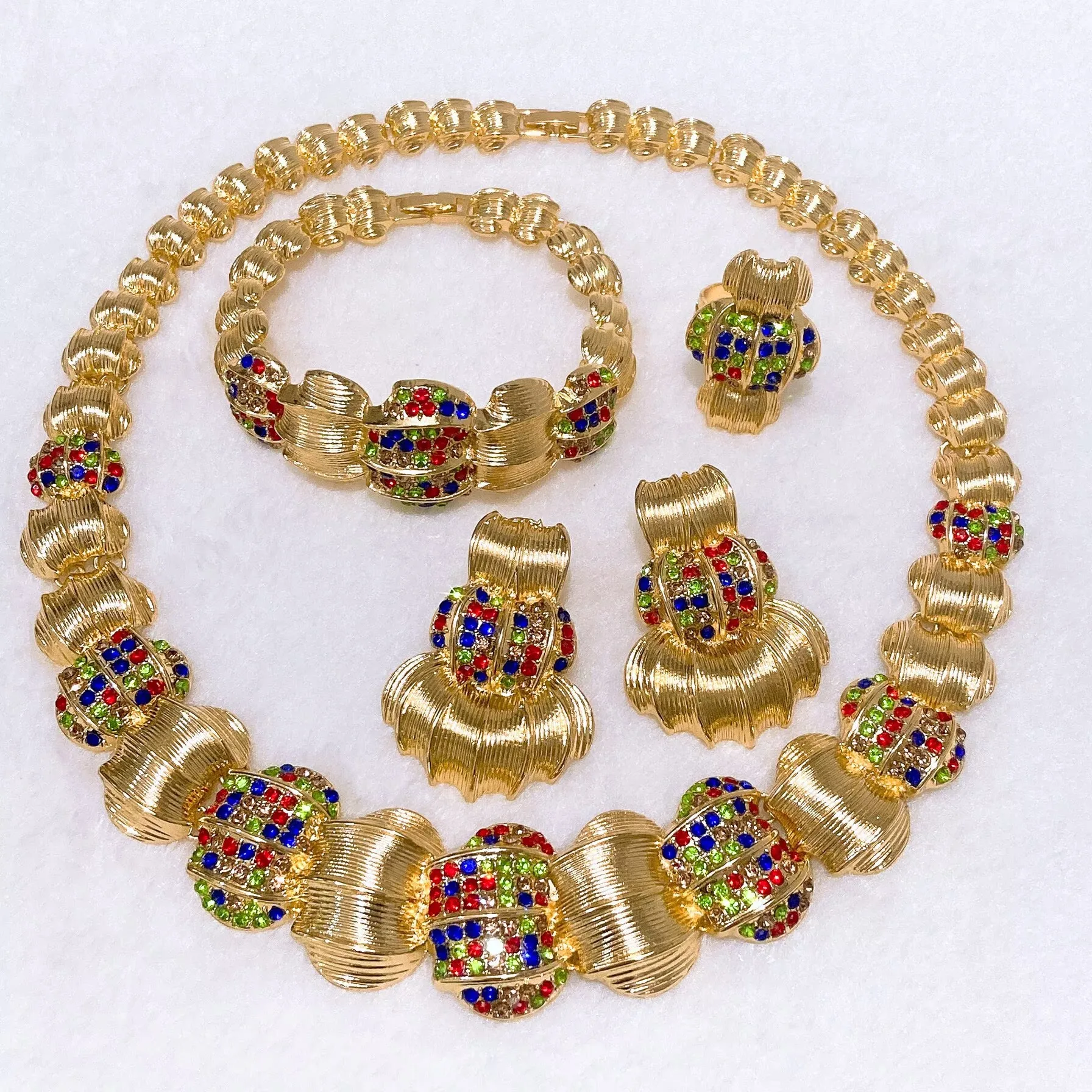 

Yulaili Women Luxury Gold Plated Italian lJewelry Set Necklace Bracelet Earrings Colorful Rhinestones Fashion Party I0094
