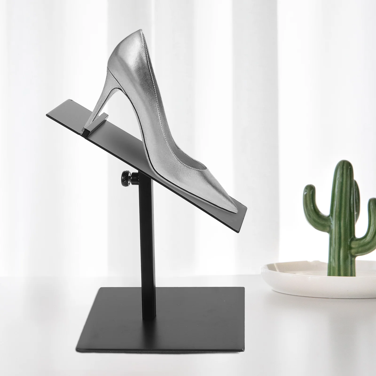 

Heavy Duty Shoe Display Stand Metal Alloy Shoe Rack for Store Shop Home Use Rust Resistant Wear Resistant Sandal Display Stand