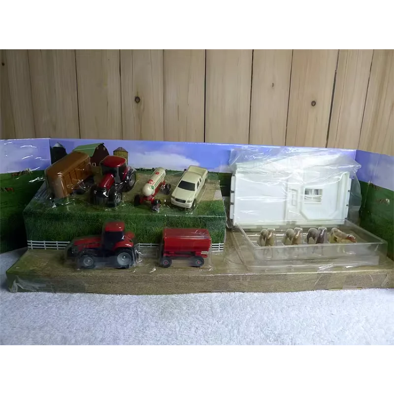 Diecast ERTL Scala 1:64 FARM TOY Trattore Fattoria Casa In Lega Modello di Auto Da Collezione Giocattolo Regalo Souvenir Display Ornamento