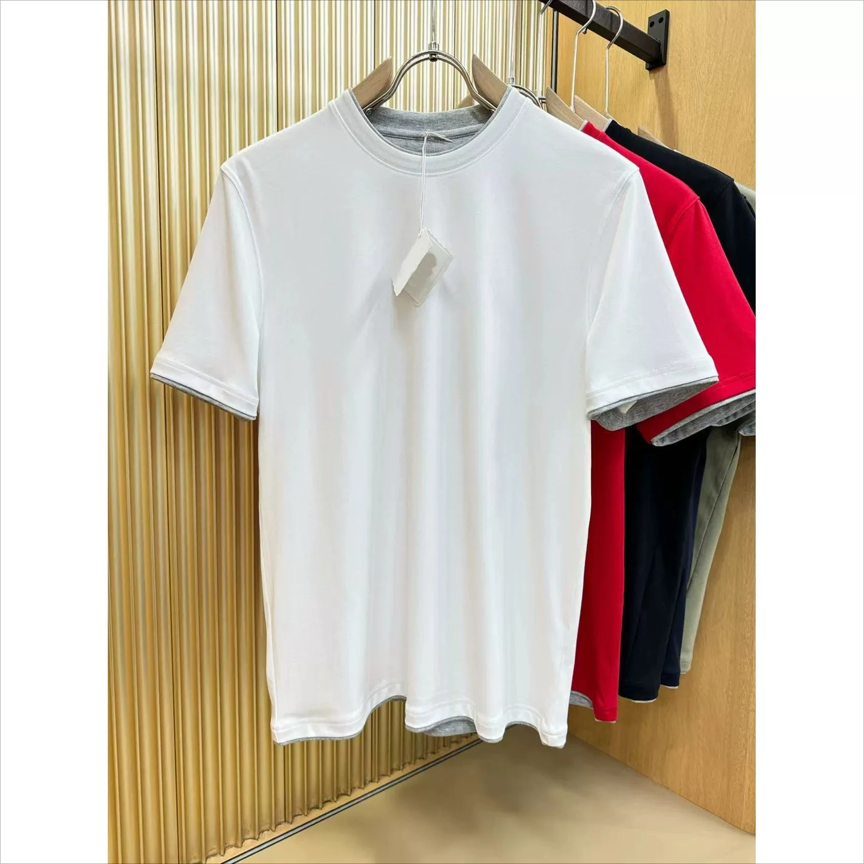 

Футболка с коротким рукавом Italy BC 26ss в стиле old money, с круглым вырезом, вышивкой и однотонной расцветкой.