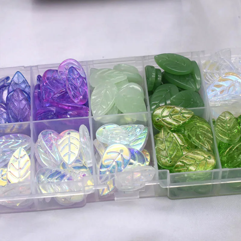 30/60Pcs A Bag 11X18mm Glass Beads Leafs Leaves Transparent Green Loose Spacer Beads Charms Pendants Czech Glass DIY Accessories