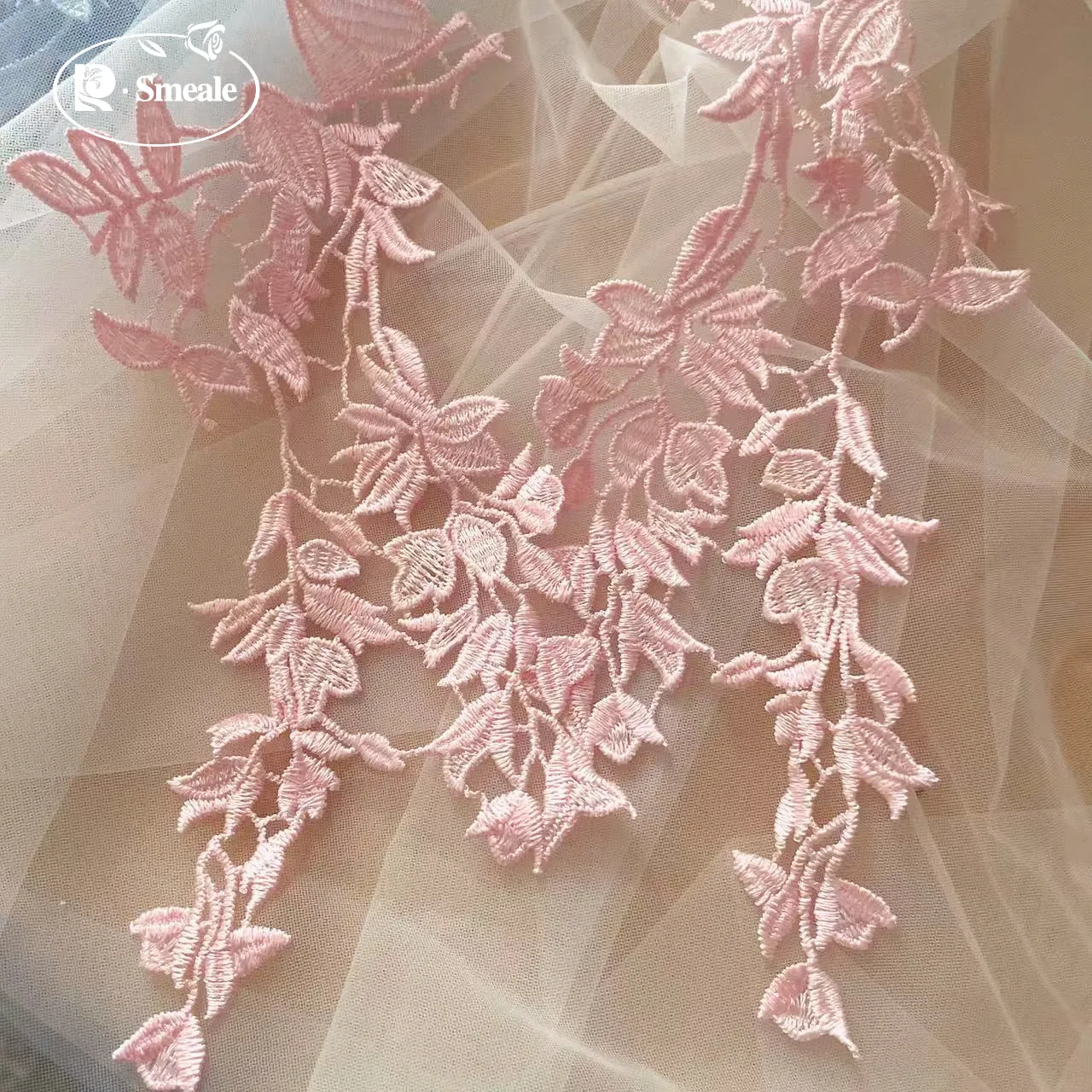 Vines Flowers and Leaves Mirror Patchs,Children\'s Clothing Dress Lace Applique.Handmade DIY Lace Clothing Accessories RS252133