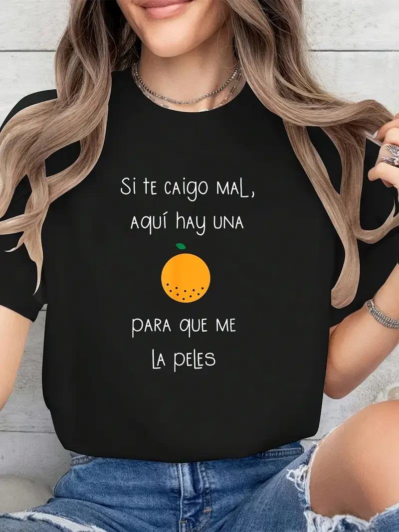 تي شيرت برسومات برتقالية إسبانية - "Si Te Caigo Mal..." اقتباس مضحك برقبة دائرية بالإضافة إلى حجم القمم للنساء