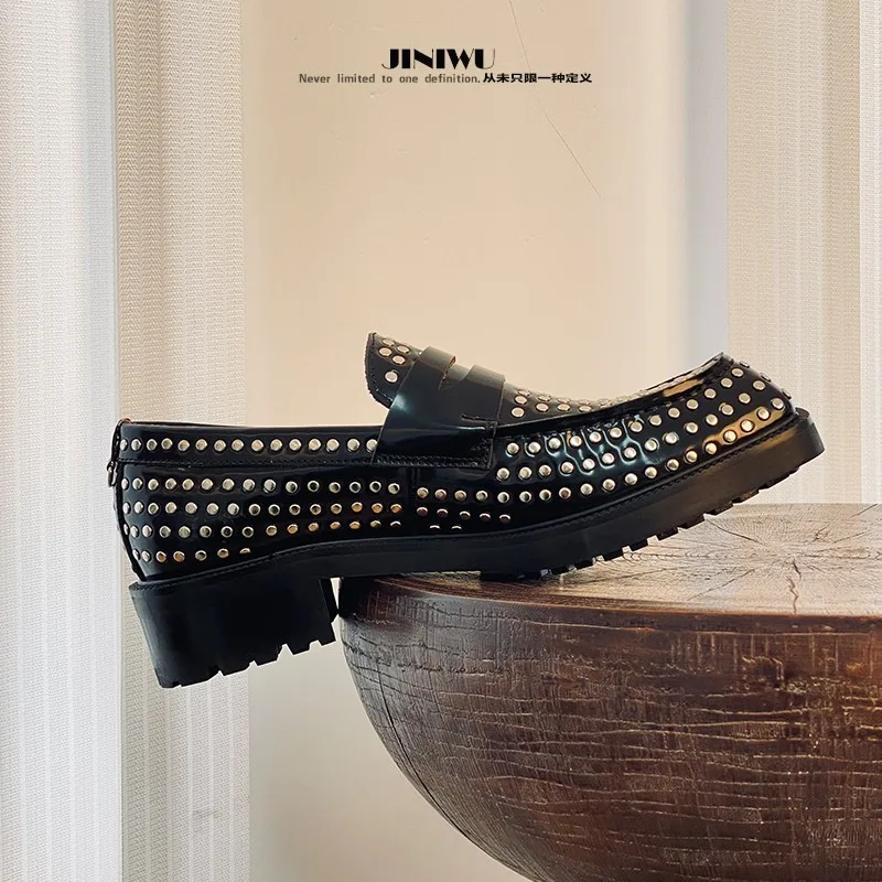 JINIWU 2026 Autumn Winter Thick Sole Slip On Rivet Loafers Height Increasing Top Grain Cow Leather Men Shoes