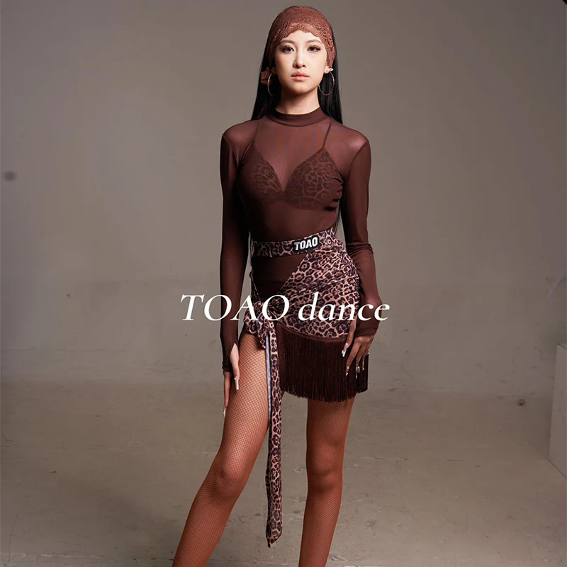 Nouveau Costume de danse latine Sexy pour femmes, hauts en dentelle, jupe à franges, robe de compétition pour adultes, vêtements de danse Rumba Samba, ensembles de 4 pièces DNV22122