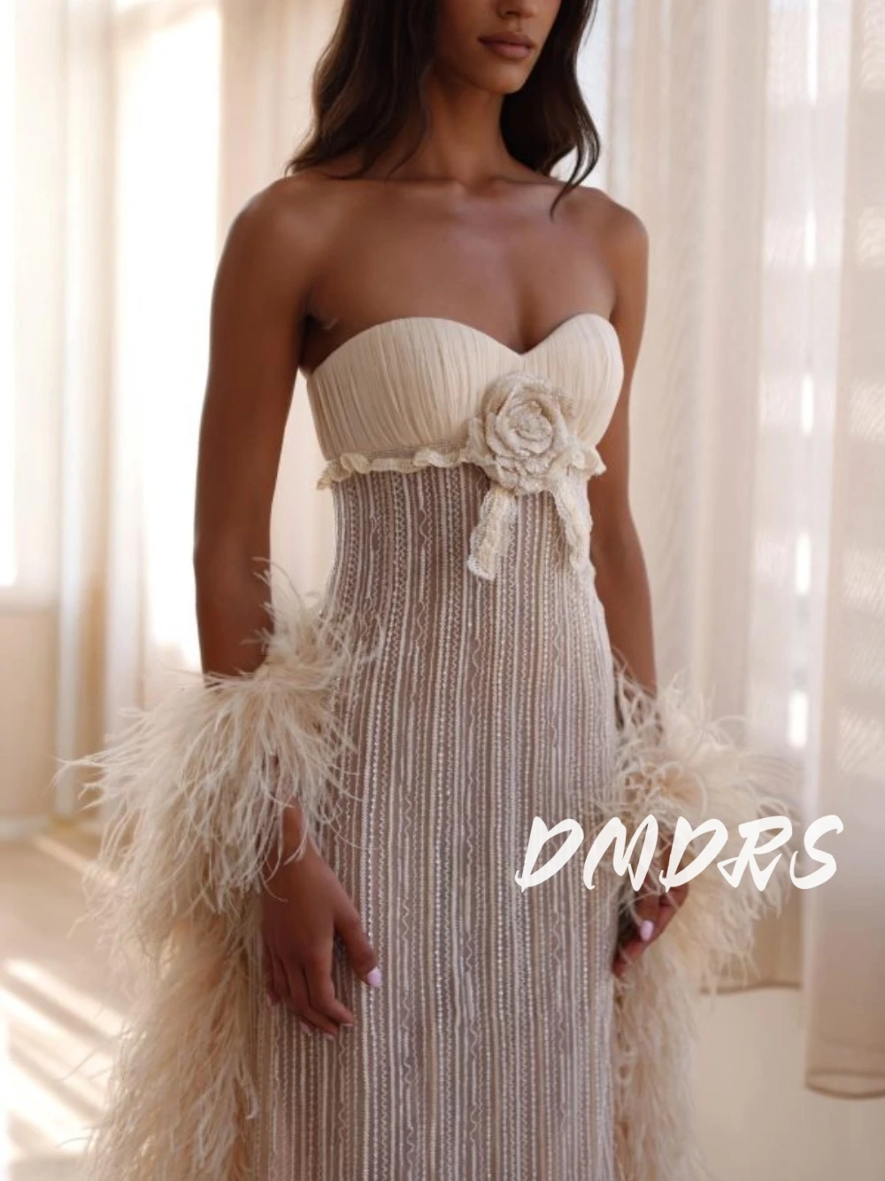 

Richly Heart-shaped Neckline Beaded Wedding Dress Chic Straight Dazzling Bridal Gown With Feathered Cape Stunning Long Wear