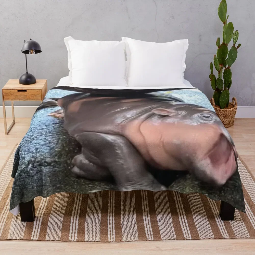

Moo Deng - Drama Powers Throw Blanket Cozy Warm Blanket for Bed Room Decor