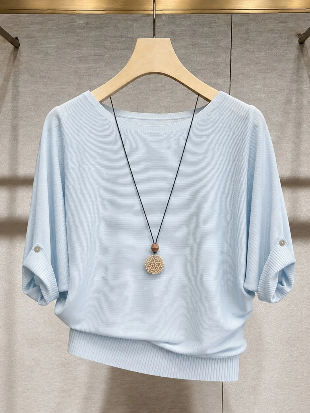 Korean Style Light Beautiful Ice Silk Knitted Shirt Summer Pure Color Fashion Sunscreen Top Age Reduction Design Sense Women'...