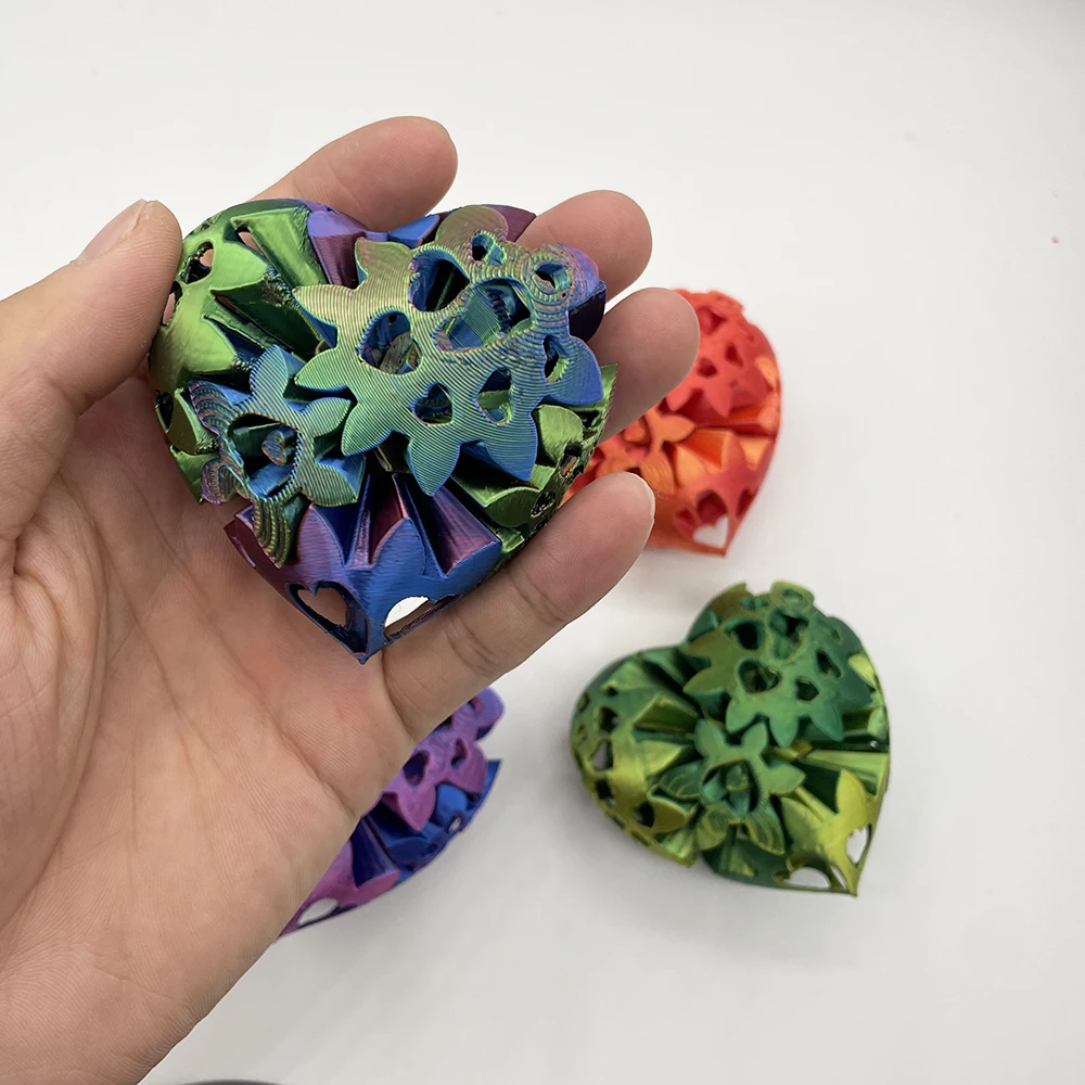 

Мяч Fidget Gear с полыми сердечками — игрушка для снятия стресса PLA с 3D-печатью для лечения тревоги и СДВГ фокуса (вращающий вращение)
