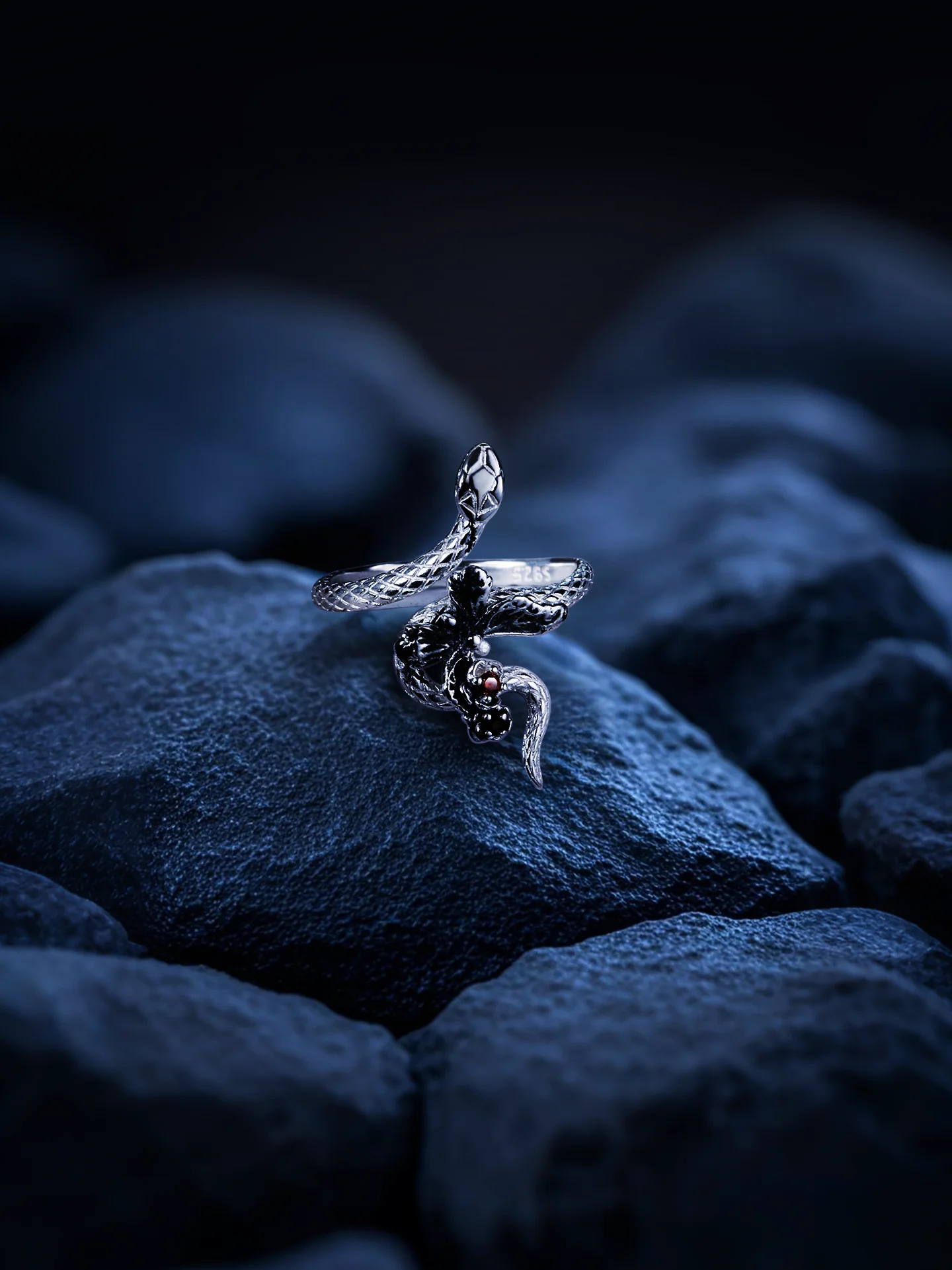 

YUKI 925 Sterling Silver Ring Unisex Spirit Snake Design Open Finger Ring Hip Hop Fashion Jewelry Customizable Engr...