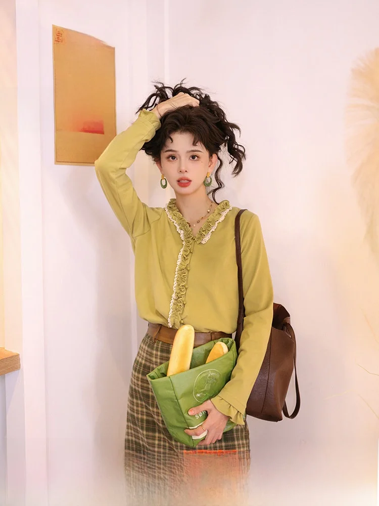 

Chen Jiajie Retro Design Wood ain Long Sve Women's Base irt Sli Inner Wear Autumn Winter Faionable Women's Top