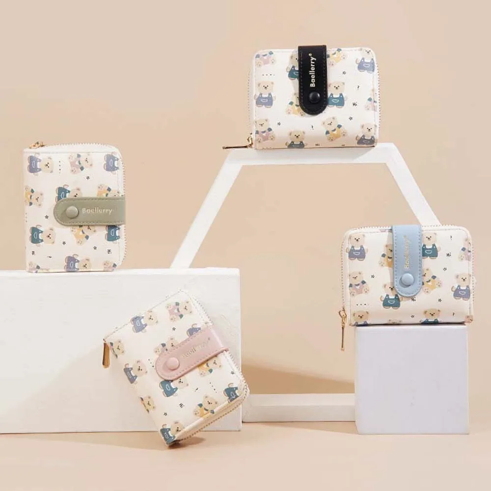 

Портативный кошелек с мультяшным медведем и рисунком на кнопке, женская сумка для карт, защита от брызг воды, ПВХ, женские короткие кошельки из искусственной кожи на каждый день