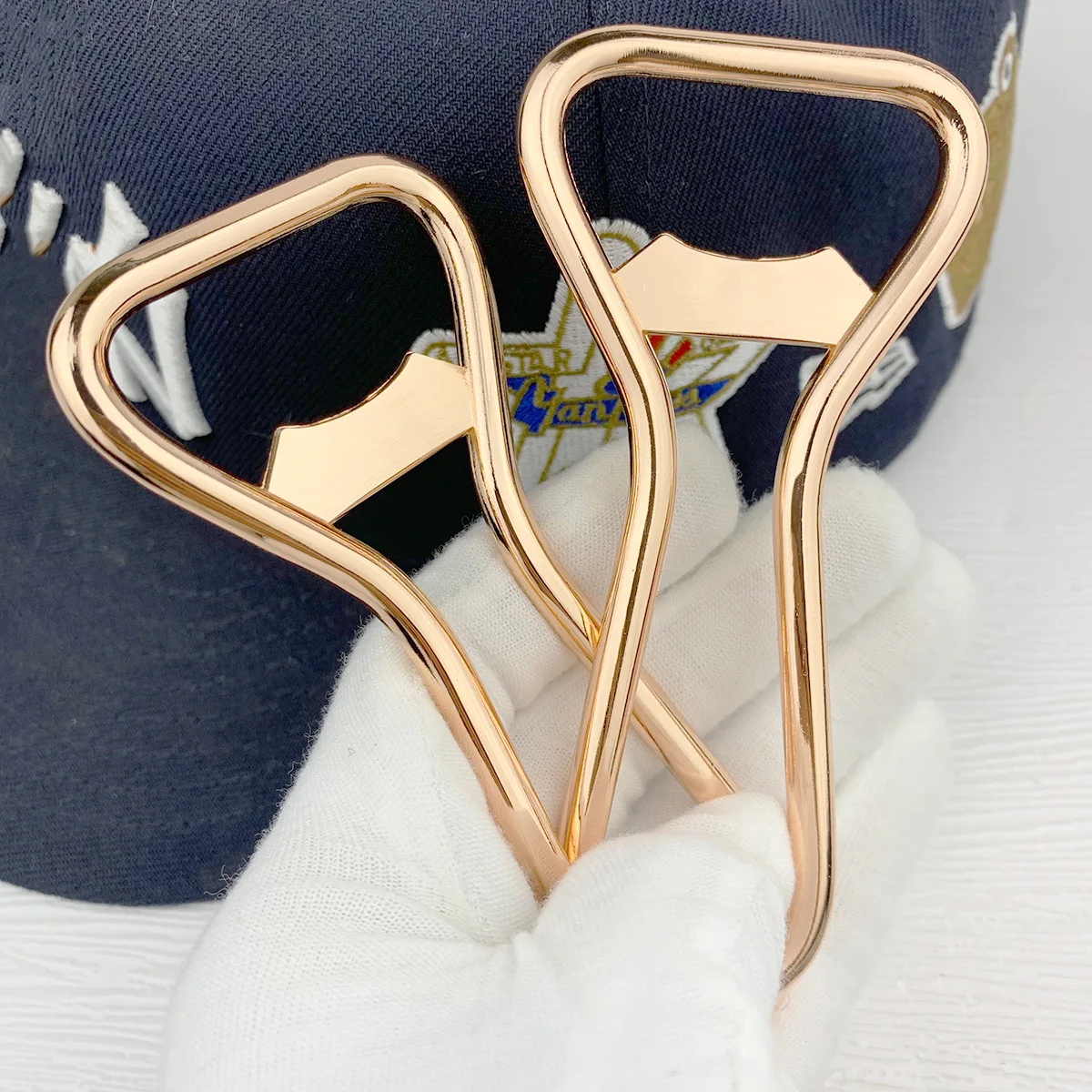 Creative Zinc Alloy Bottle Opener, Beer Soda Wine Bottle Opener Beverage Opener Advertising Promotional Gift for Business