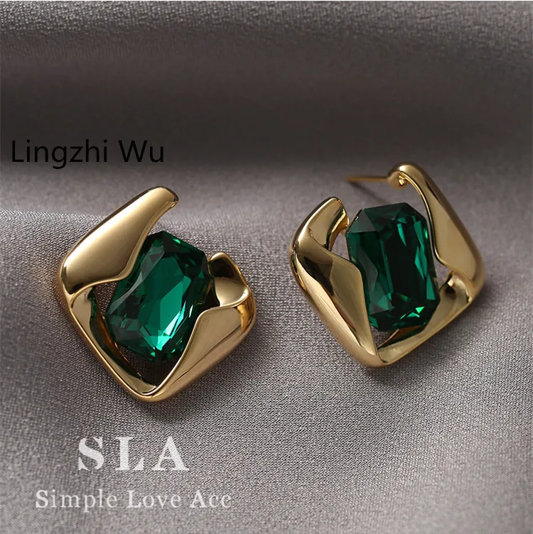 

Lingzhi Wu Shining Crystal Design Top Quality Earrings Female New Arrival