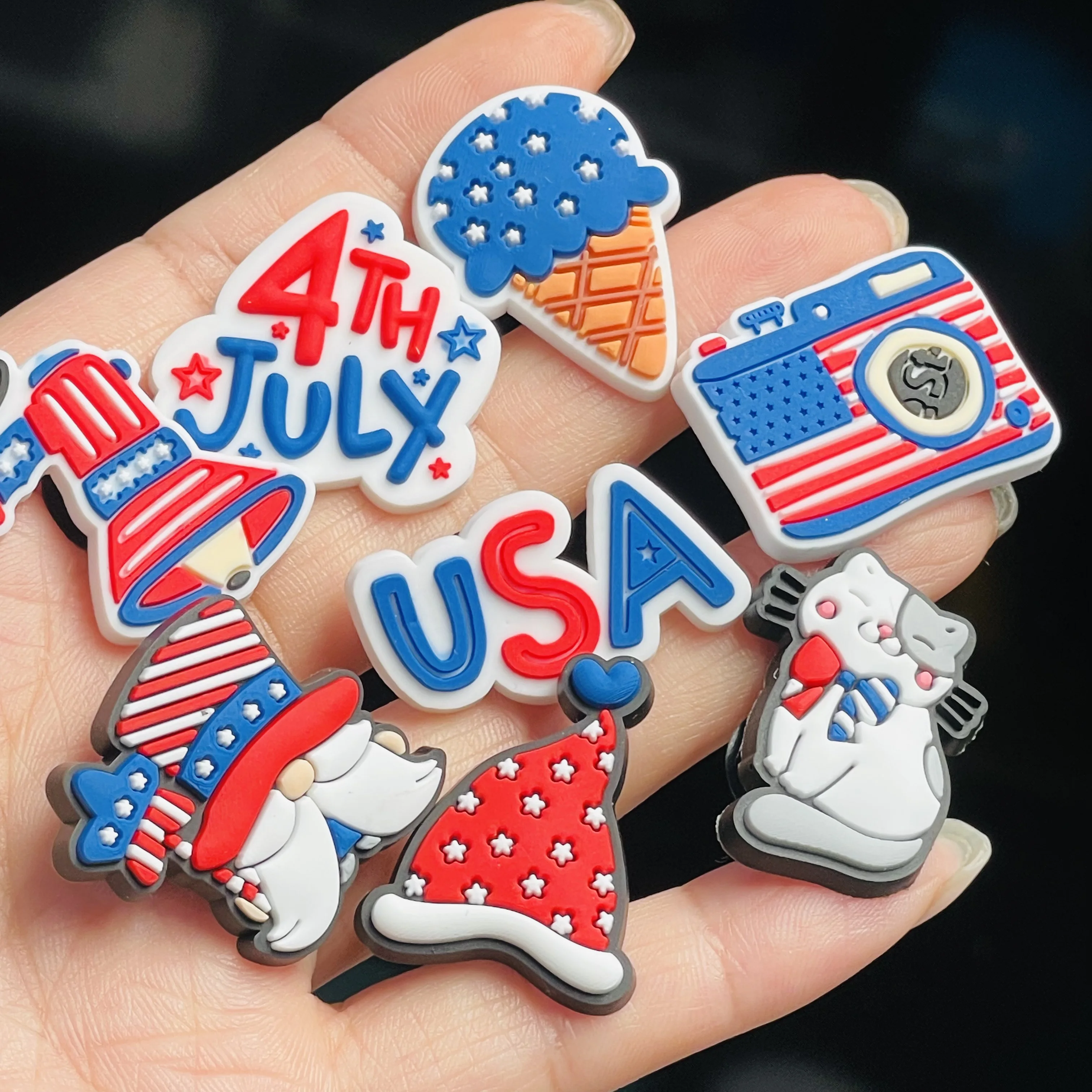 

1-33Pcs Independence Day Cake USA Hat PVC Shoe Charms Lovely Cat Clog Buckle Decorations Fit Adult Holiday Gifts