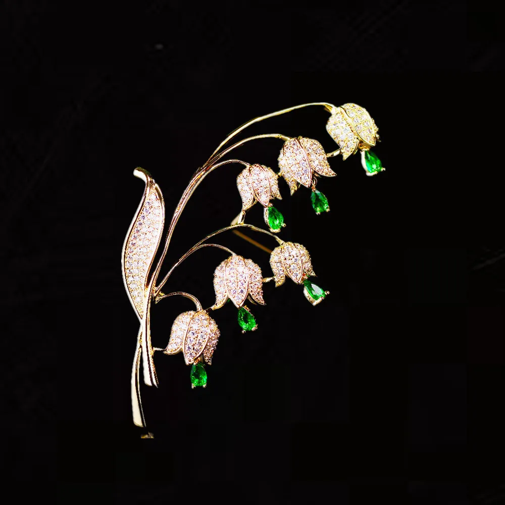 Fashion Animal Butterfly Flower Brooches for Women Luxury Design Cubic Zirconia Corsage Pins Fashion Jewelry Elegant Accessories