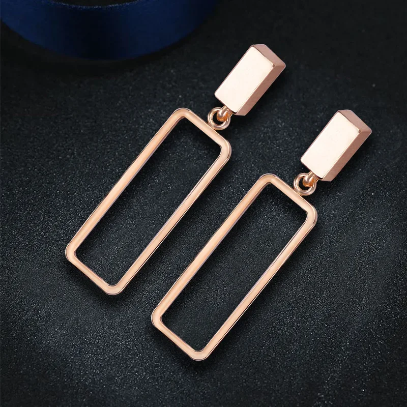 

New S925 silver needle geometric titanium steel earrings, ladylike and simple stud earrings