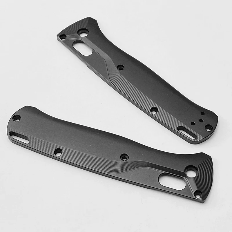 Cuchillo plegable de 2 colores, parches de mango negro de óxido de aluminio y latón para cuchillos Bugout 535, pieza de accesorios para hacer escala