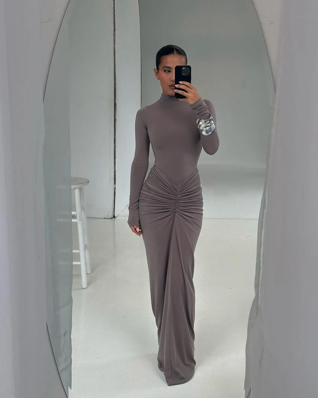 Women's Autumn Solid Long Sleeve Maxi Dress High Waist Slim Round Neck Party Dress Winter 2025 Classic Skinny Stretch Long Robe - view 2