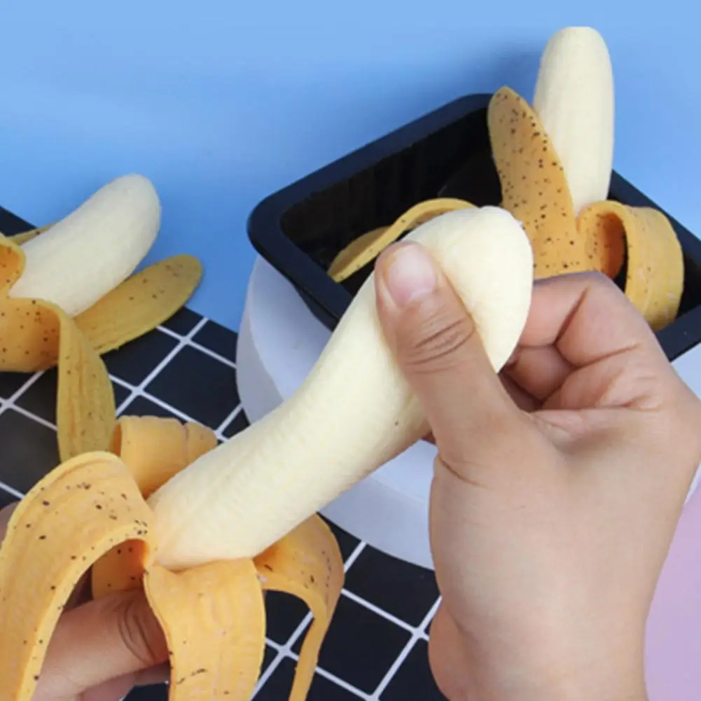 Fidget Toy - 스트레스 해소 및 불안을 위한 귀여운 바나나 감각 스퀴즈, 천천히 오르는 신축성 있는 손 장난감 선물
