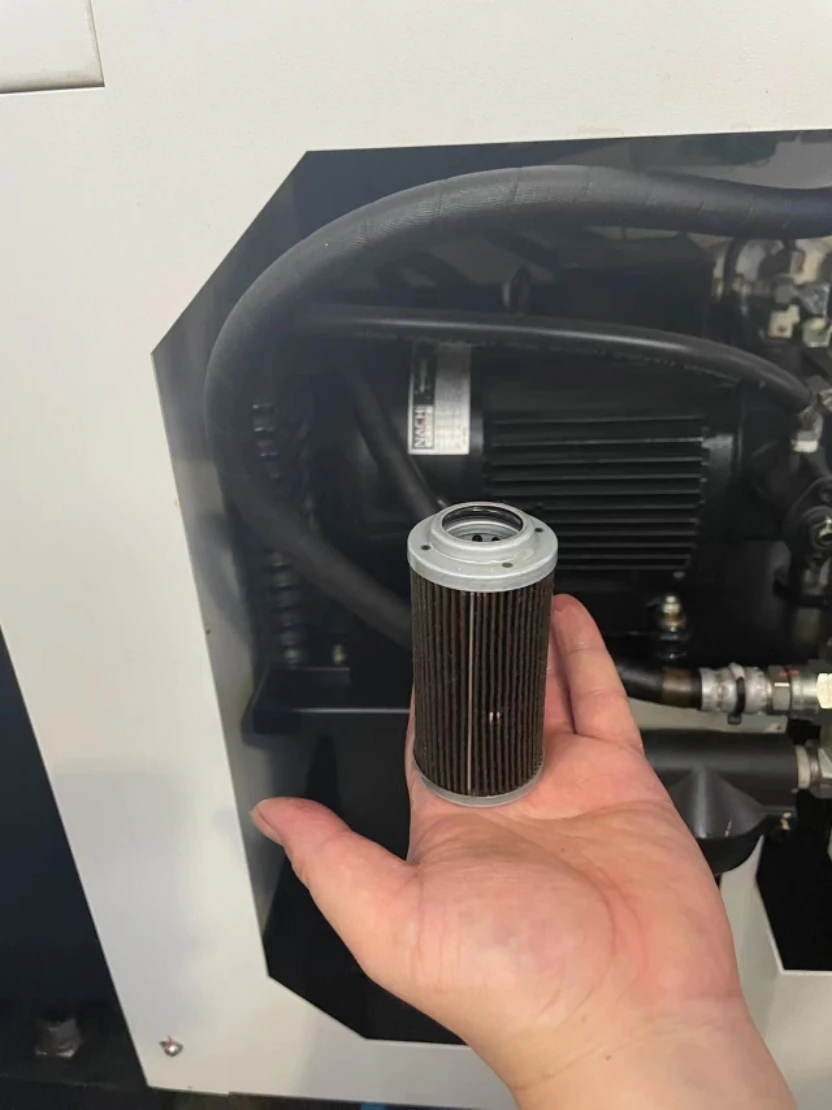 

Supply DT04303AO11A oil filter element DT04303A011A suitable for hydraulic oil filter element of Little Giant machine tool