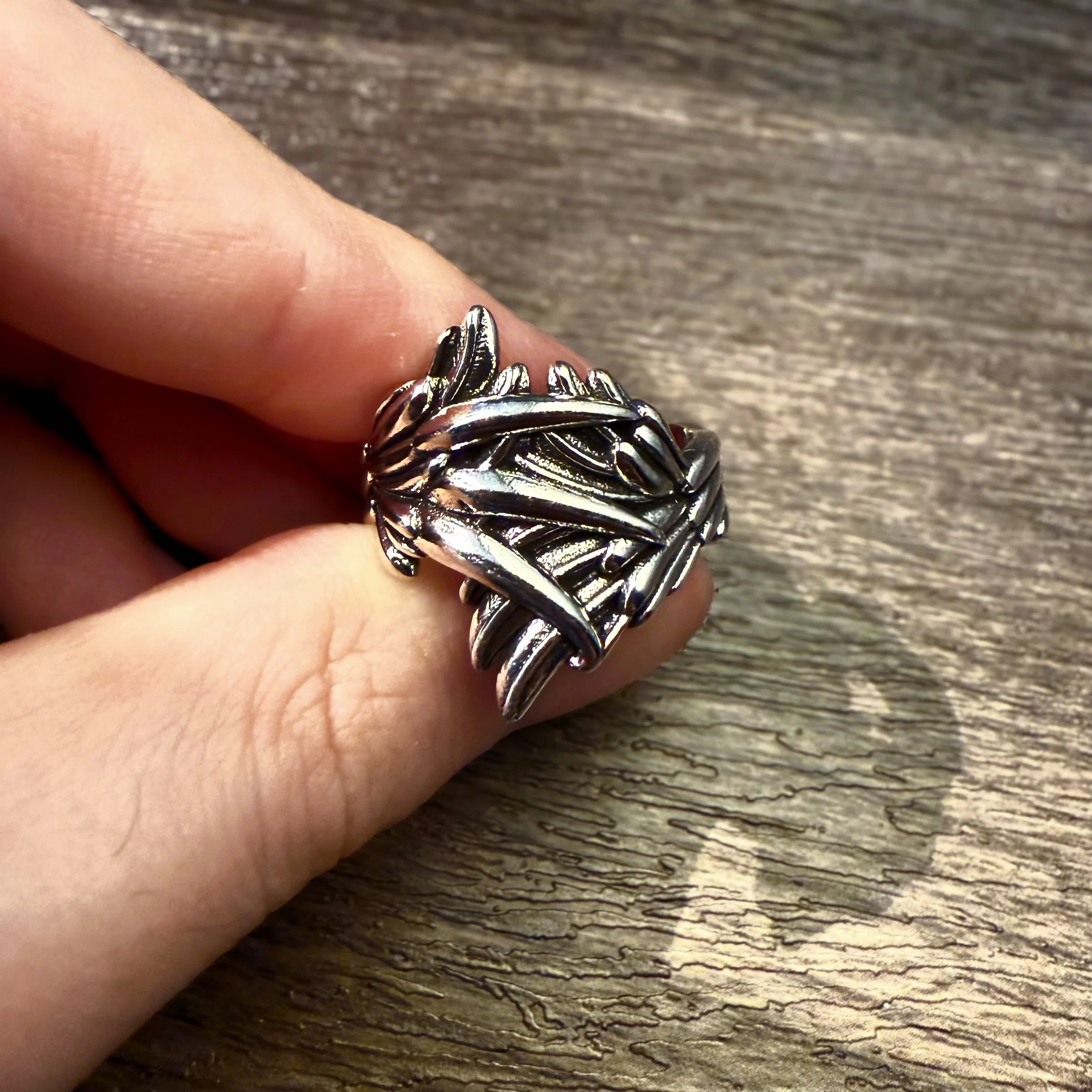 Retro Der Phönixflügel&Kralle Verstellbarer Offener Ring für Männer Punk Gothic Edgy Versilbertes Messing Schmuck Vintage Accessoires Geschenk – Detail 8