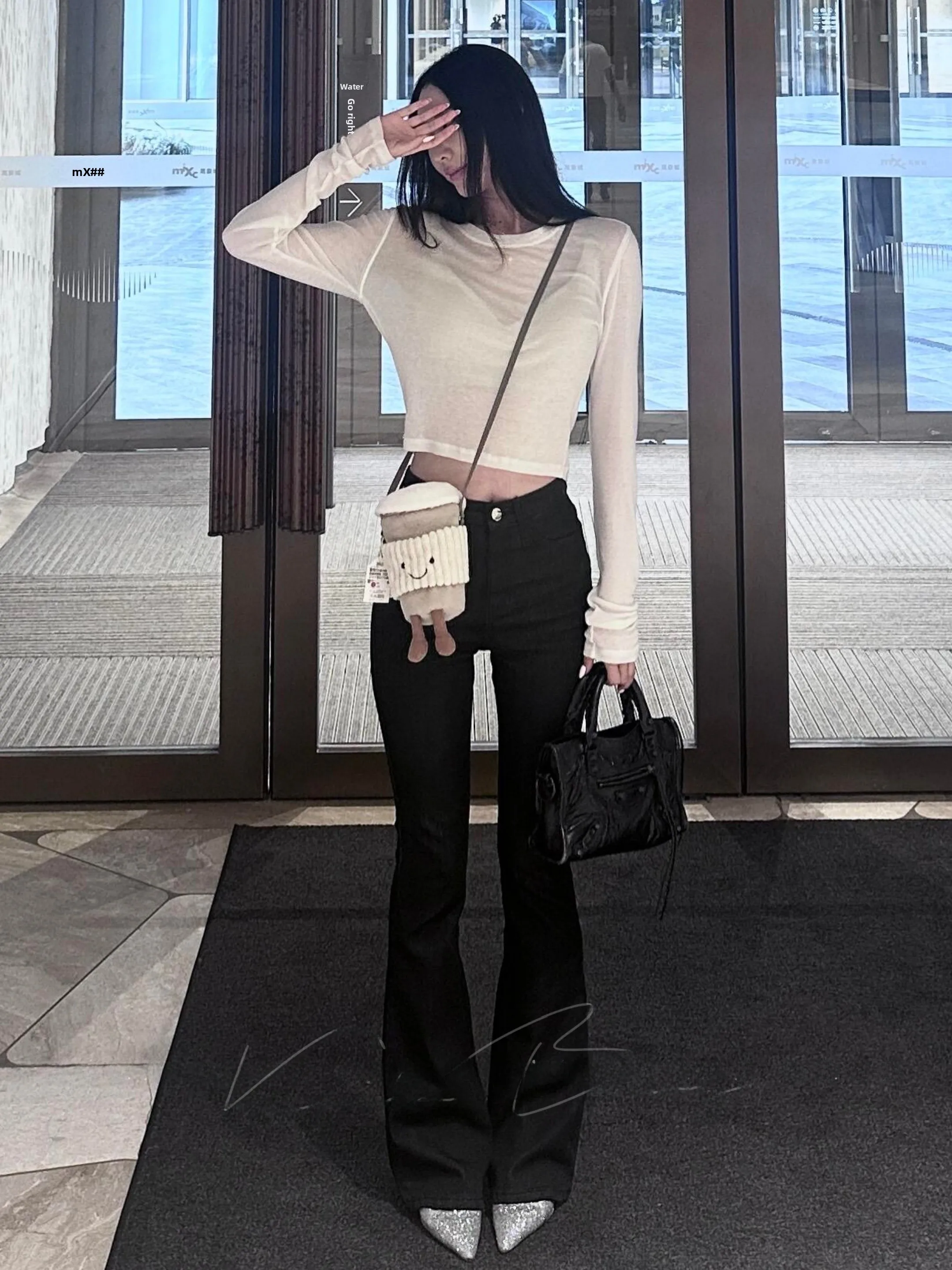 

Джинсы с низкой талией, эластичные, облегающие, расклешенные, с высокой эластичностью, в американском ретро-стиле, черные, длиной в пол