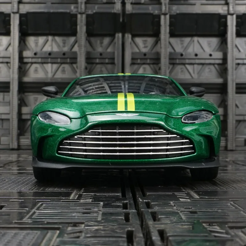 1: 24 Aston Martin VANTAGE V12 supercoche de aleación modelo colección de accesorios de coche puertas y capó de motor, el maletero se puede abrir