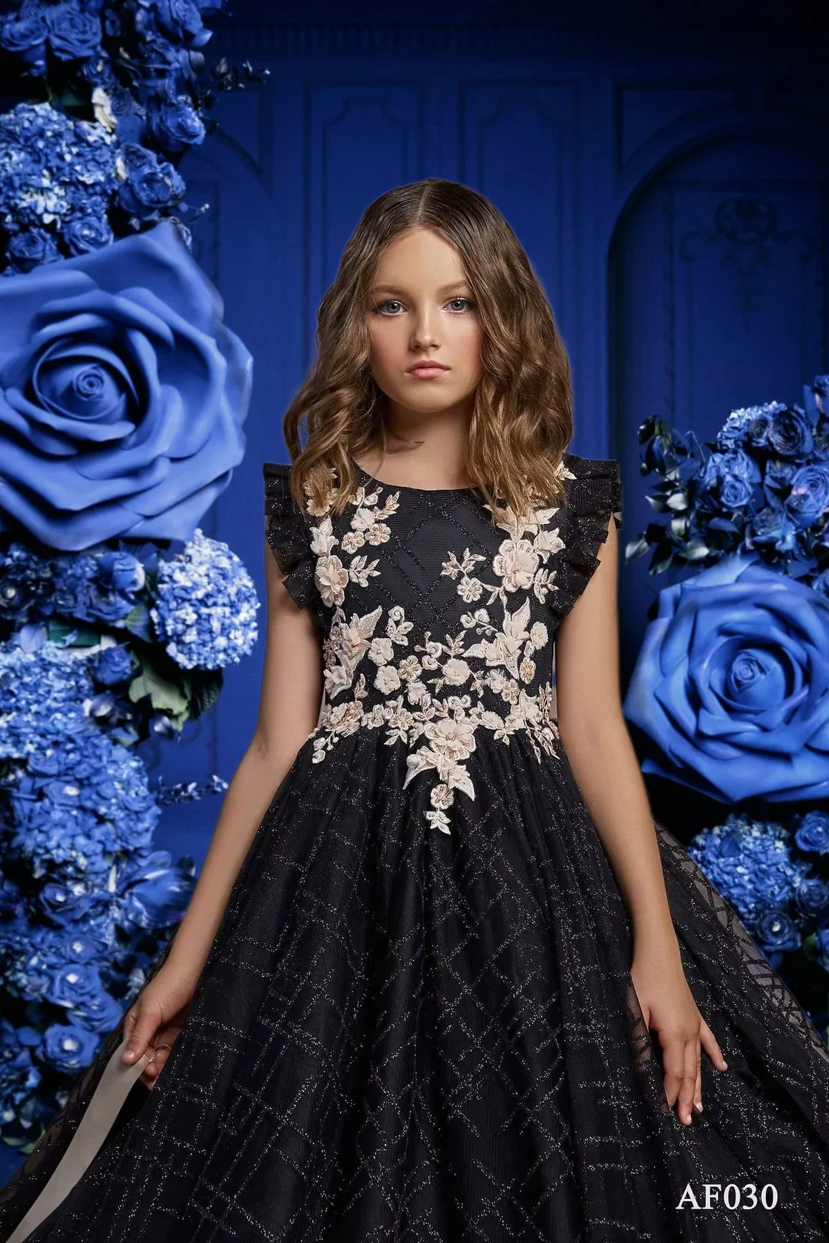 

Magnificent Black Flower Girl Dress Fluffy For Weddings Ball Sleeves Lace Appliques Kids Birthday Party Evening Dresses