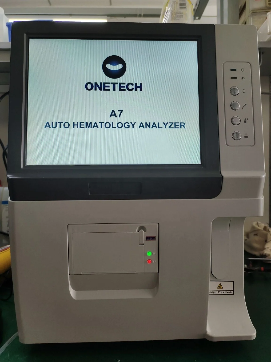 Hot sale full auto large color screen double channel human used hematology analyzer cbc machine touch  optional A7