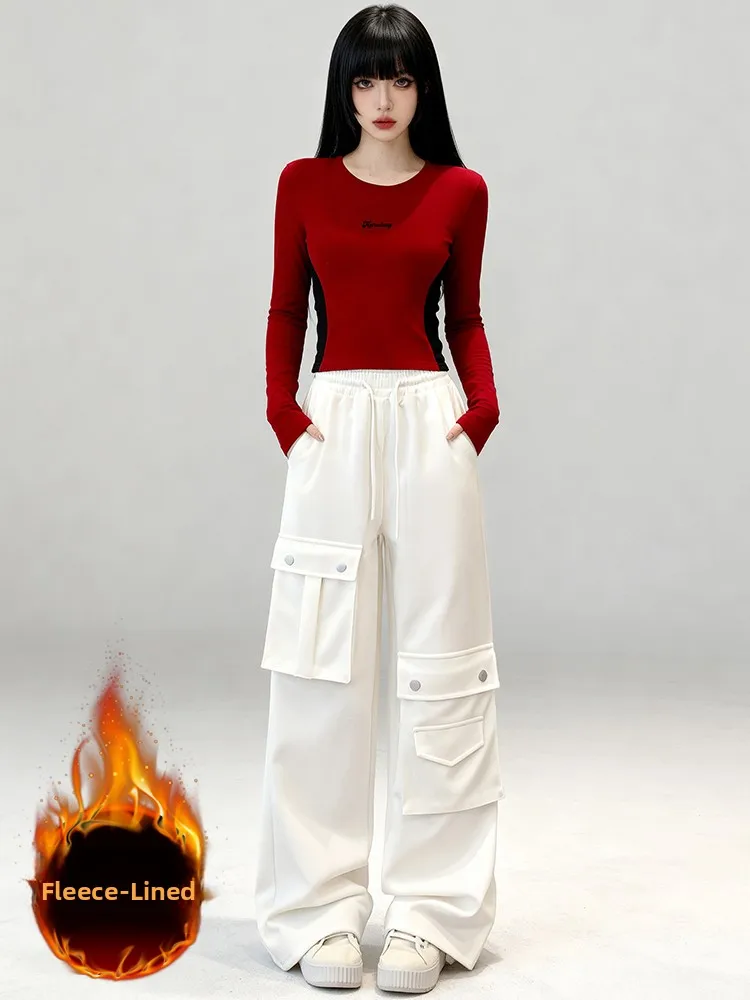 

Зимний спортивный костюм для женщин: облегающая футболка с длинным рукавом и широкие брюки-карго, комплект из двух предметов, удобный, с высокой талией