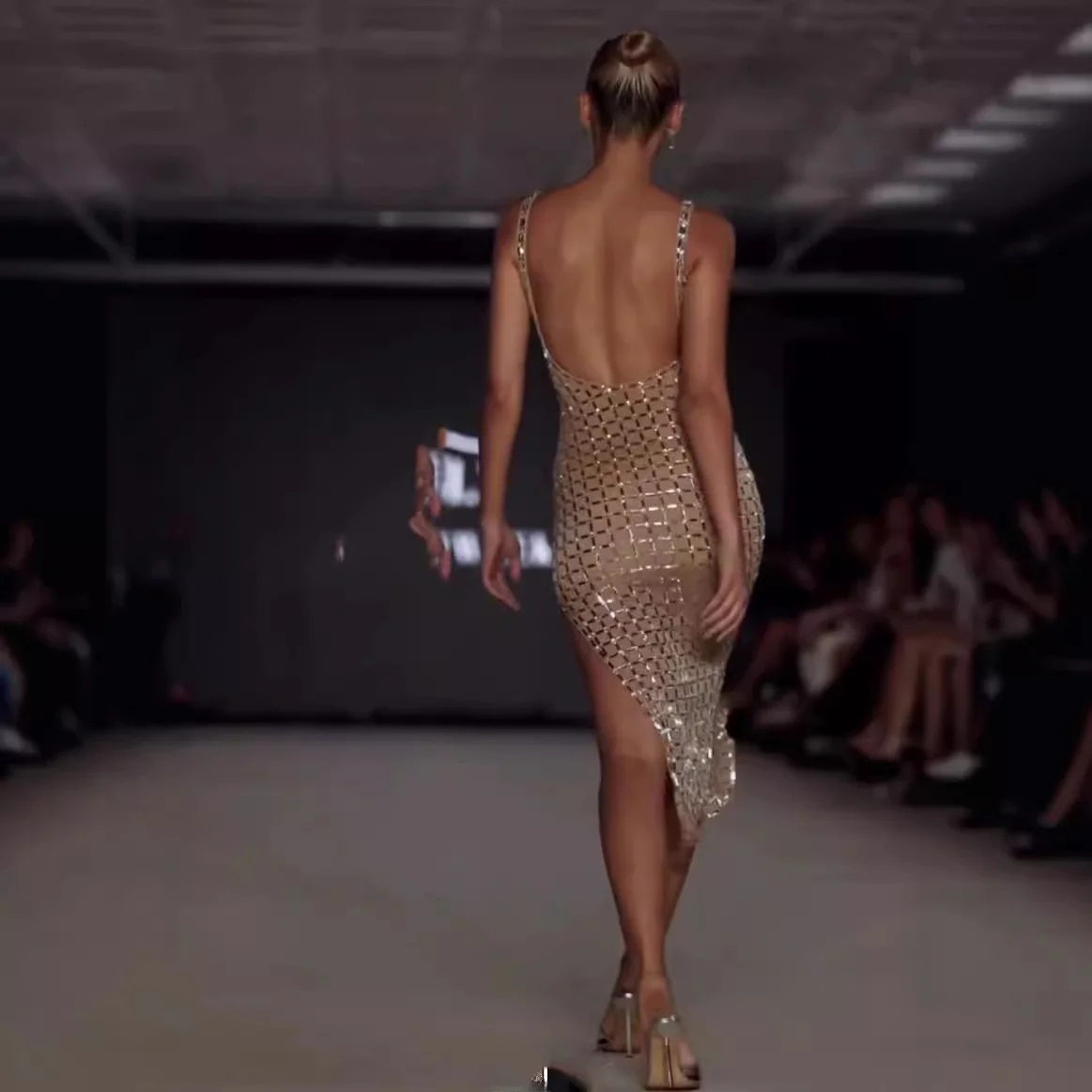 

Sexy V-ne Asymmetrical Bal OOLLY24 Autumn Winter Diamond-studded Dr for Women Faionable Evening Gown