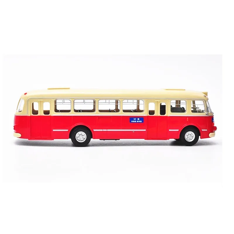 1:43 Sko-da 706RTO Karo-sa Red Alloy Simulation Model Car