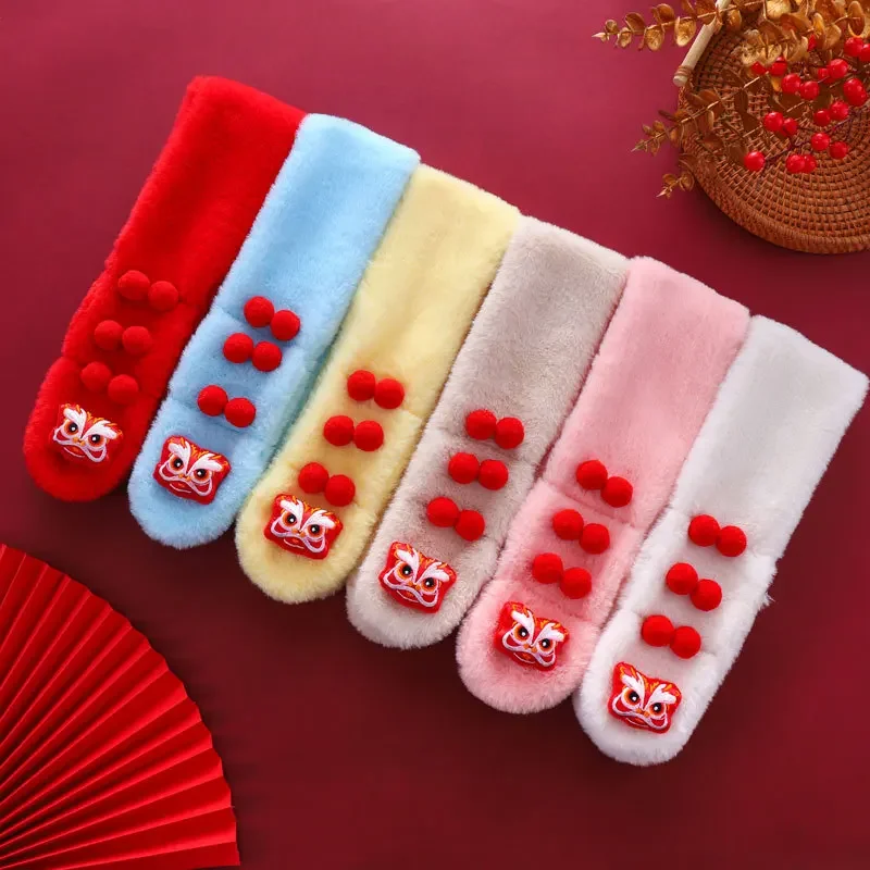 Sciarpa invernale per bambini Sciarpe incrociate rosse carine per Capodanno Cartone animato Fazzoletto da collo in peluche spesso Sciarpa calda per bambini