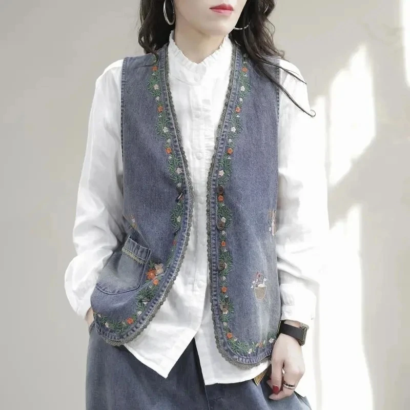 2024New Retro Denim Vest Jacket Spring Autumn Women Embroidered Sleeveless Waistcoat Jeans Coat Female Casual Cowboy Ladies Tops