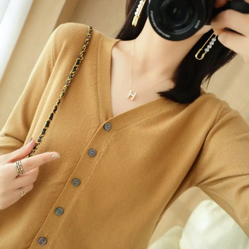 Spring and Summer 2023 New Age Reducing Cardigan Women\'s V-neck Top Loose Versatile Solid Color Sweater Thin Knit Jacket