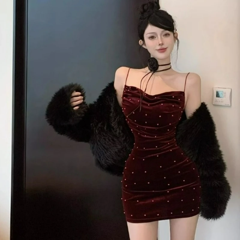 Vestido Halter de terciopelo para mujer, primavera y otoño 2026, nuevo estilo, Falda corta a la moda para chica, vestidos ajustados sin tirantes de alta sociedad