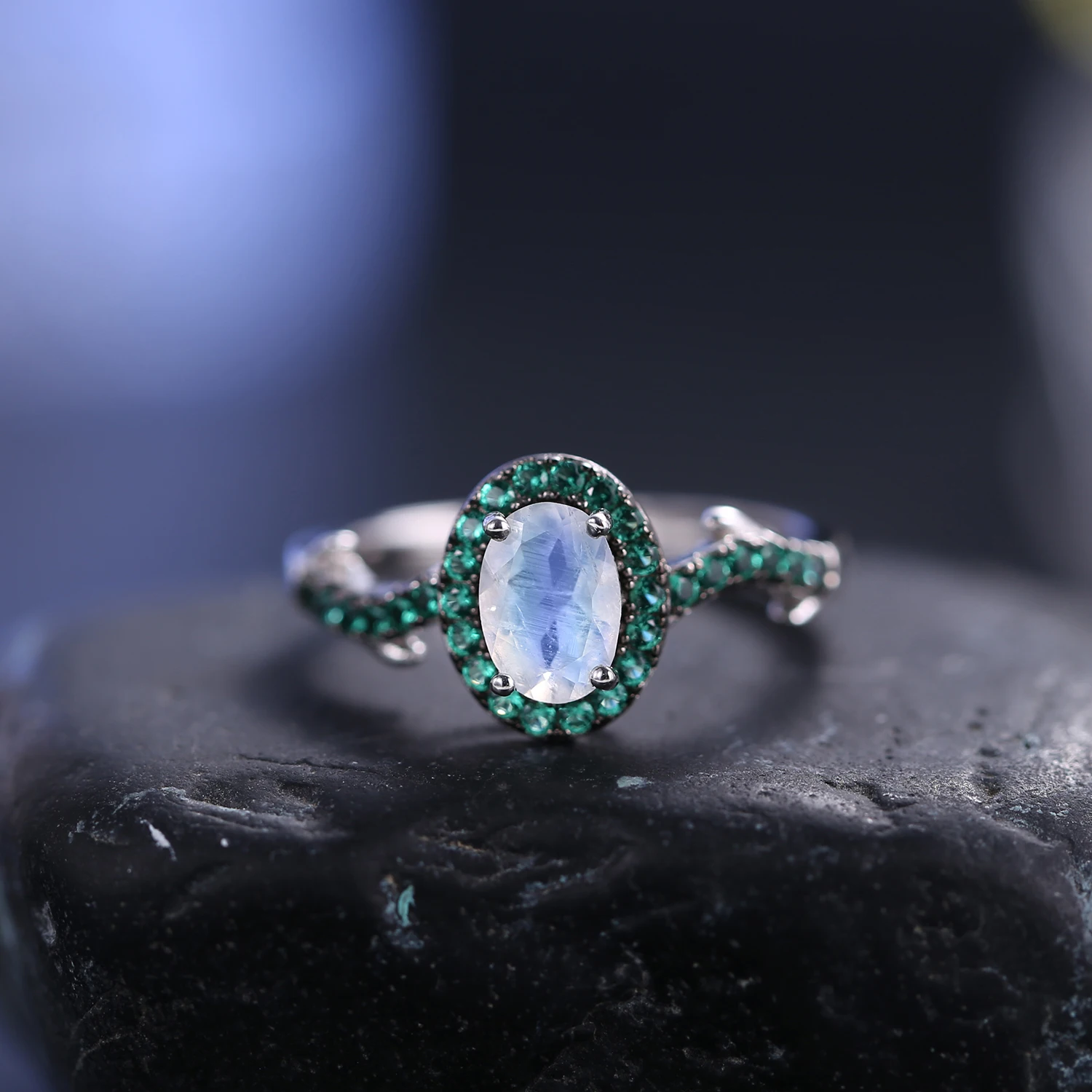 Gem's Beauty 925 Sterling Silver Ring Moonlight Stone Jewelry Designer's Suitable Luxury Jewelry Wearing in Any Occasion