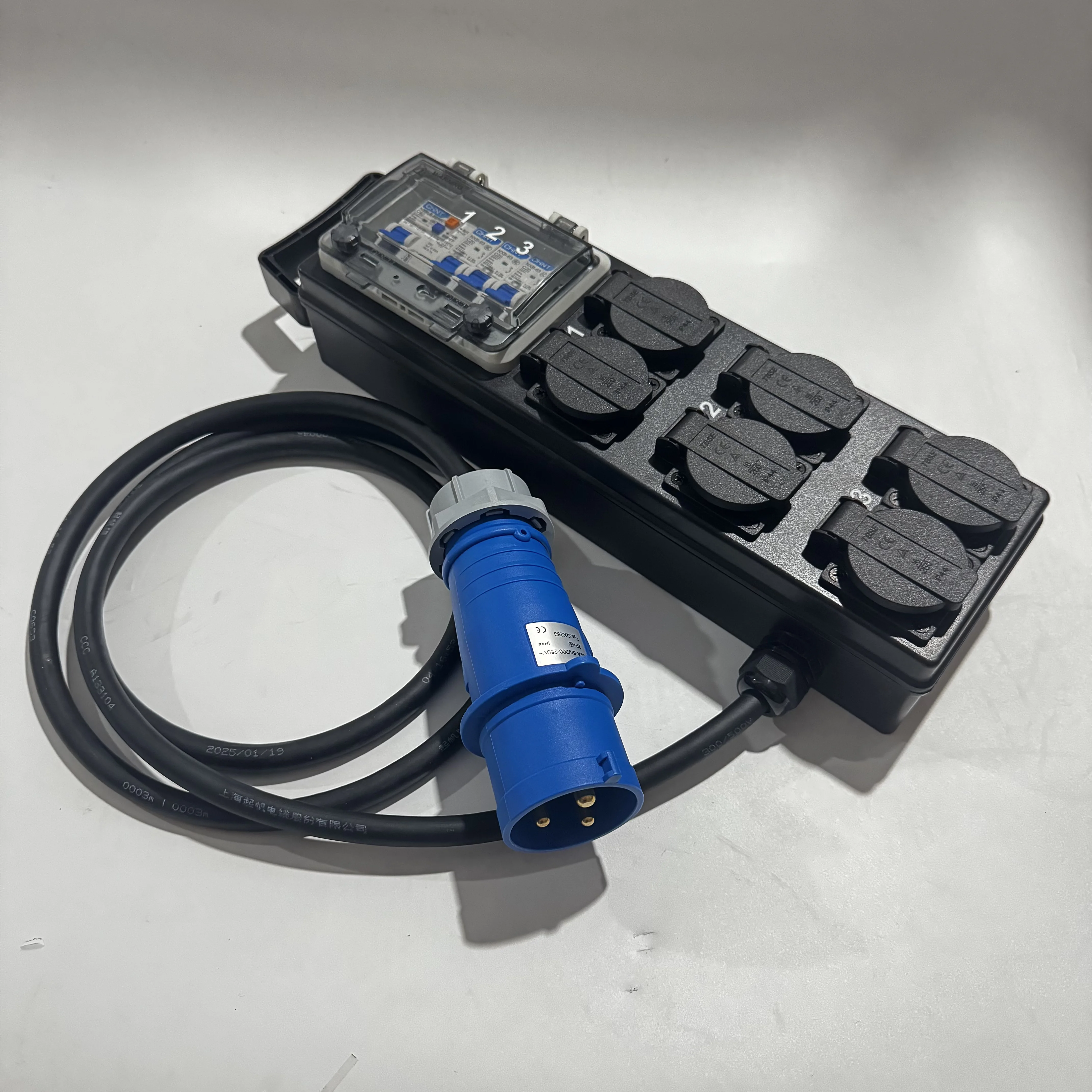 Portable 32A 3 Phase Stage Power Distribution Box with CEE Sockets for Outdoor Festival & Roadshow