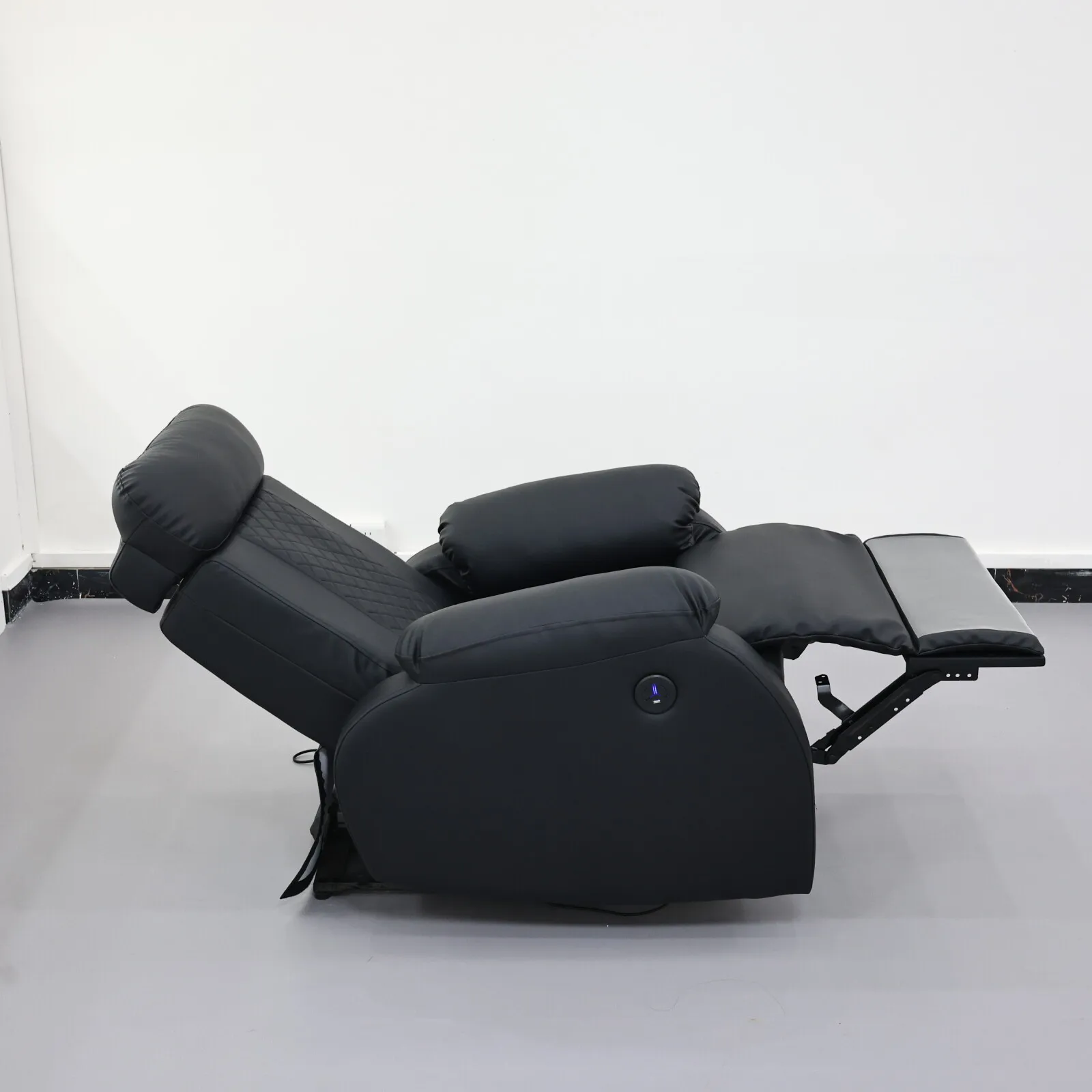 Elektrischer Relaxsessel, Massagesofa, verstellbare Heimkino-Sitze, ergonomisches Lazy-Sofa, bequemer Loungesessel mit Fußstütze, schwarz – Detail 6