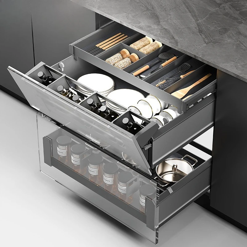 The kitchen is inclined to draw dishes and pull baskets at will, and the three-layer cabinet draws medium dishes baskets to draw
