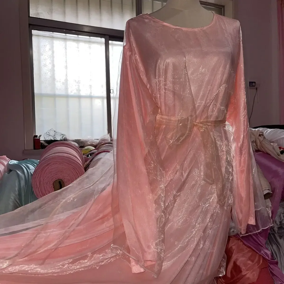 

Мужское сексуальное двухслойное атласное тюлевое глянцевое длинное платье женское шелковистое свободное платье макси с длинным рукавом размера плюс сексуальный спальный халат