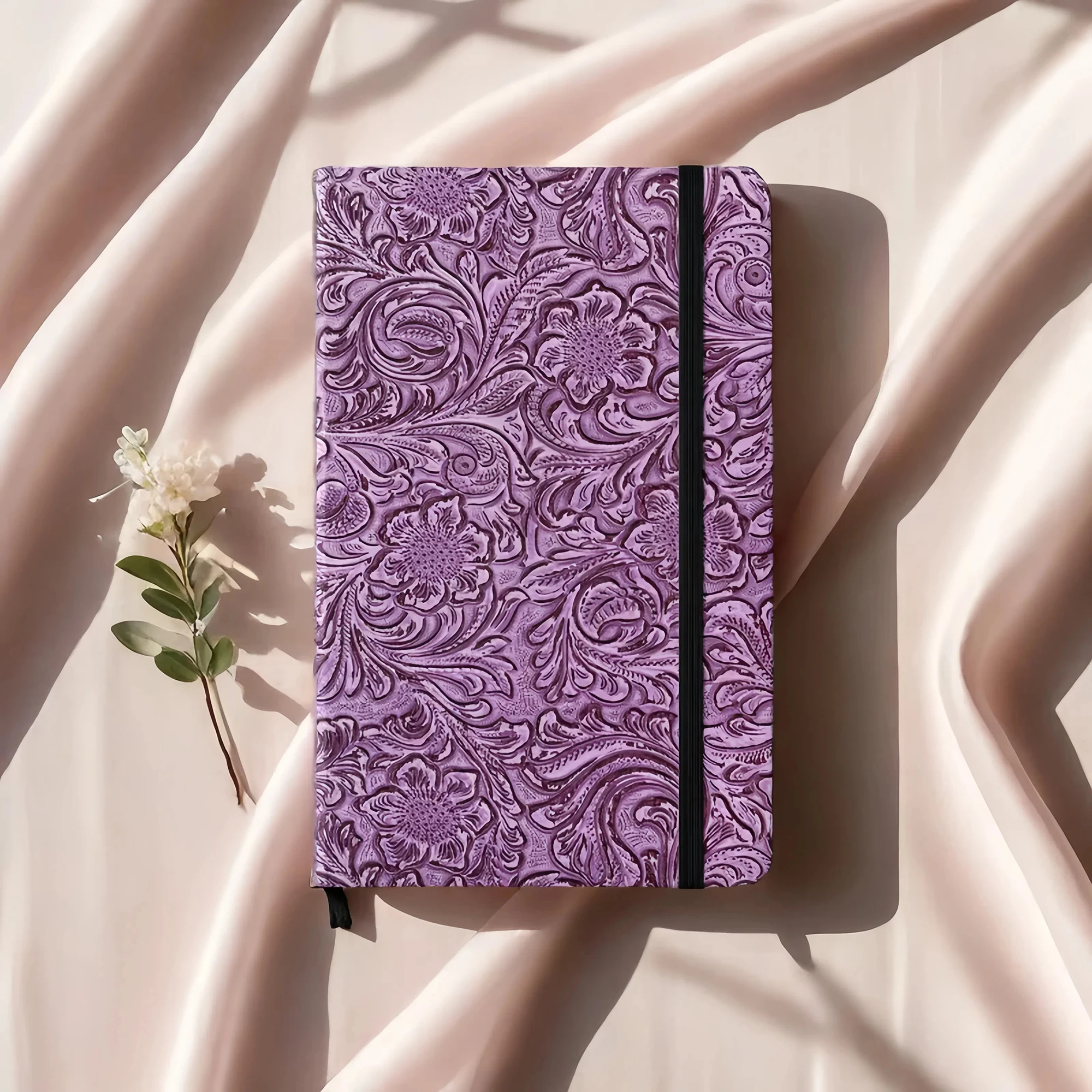 BUKE Retro-Notizbuch mit Blumenmuster und Punkten, 3D-geprägtes Kunstleder, A5-Format, Hardcover, 160 g/m² dickes Papier, Notizbuch mit 5x5-mm-Punktraster. – Detail 6